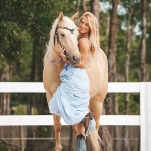 Privacy - horse sitting in Hobe Sound FL